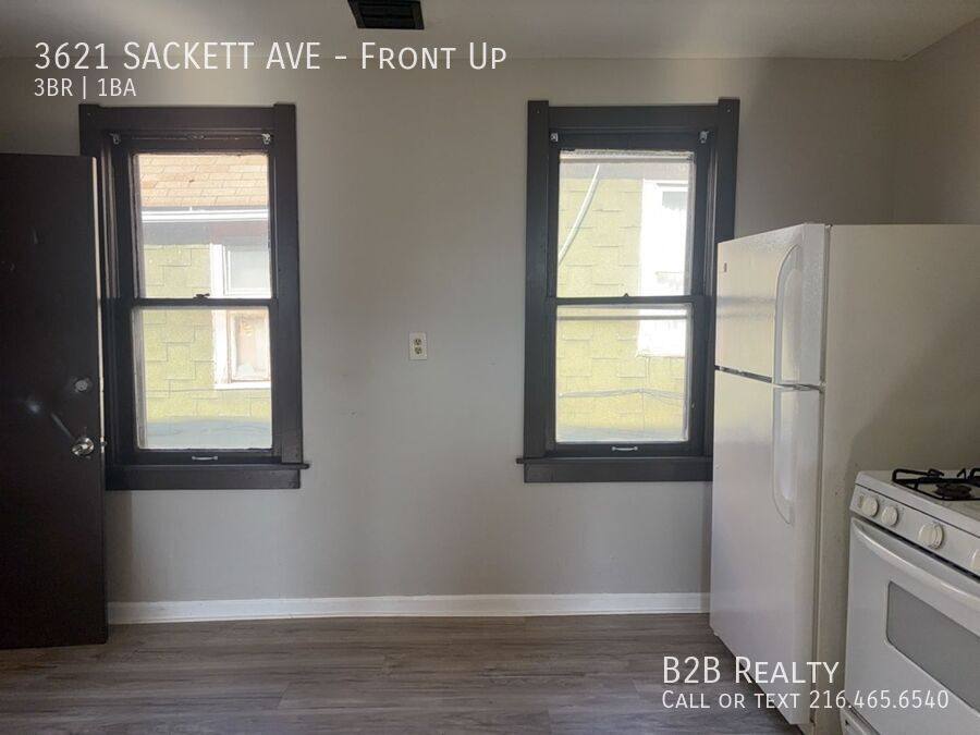 Apartment for rent at 3621 Sackett Ave, Cleveland, OH 44109