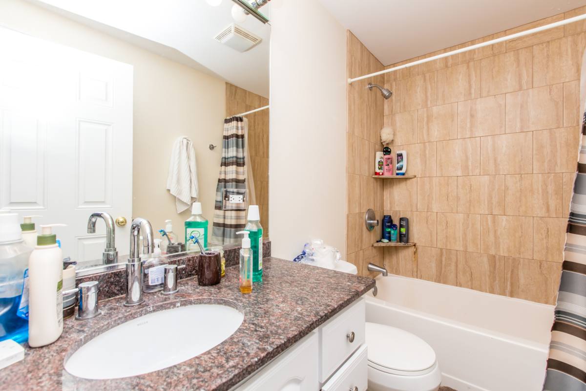 Apartment for rent at 1621 N Honore St, Chicago, IL 60622