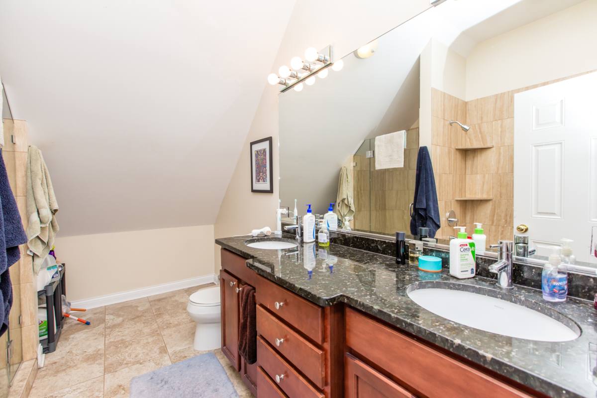 Apartment for rent at 1621 N Honore St, Chicago, IL 60622