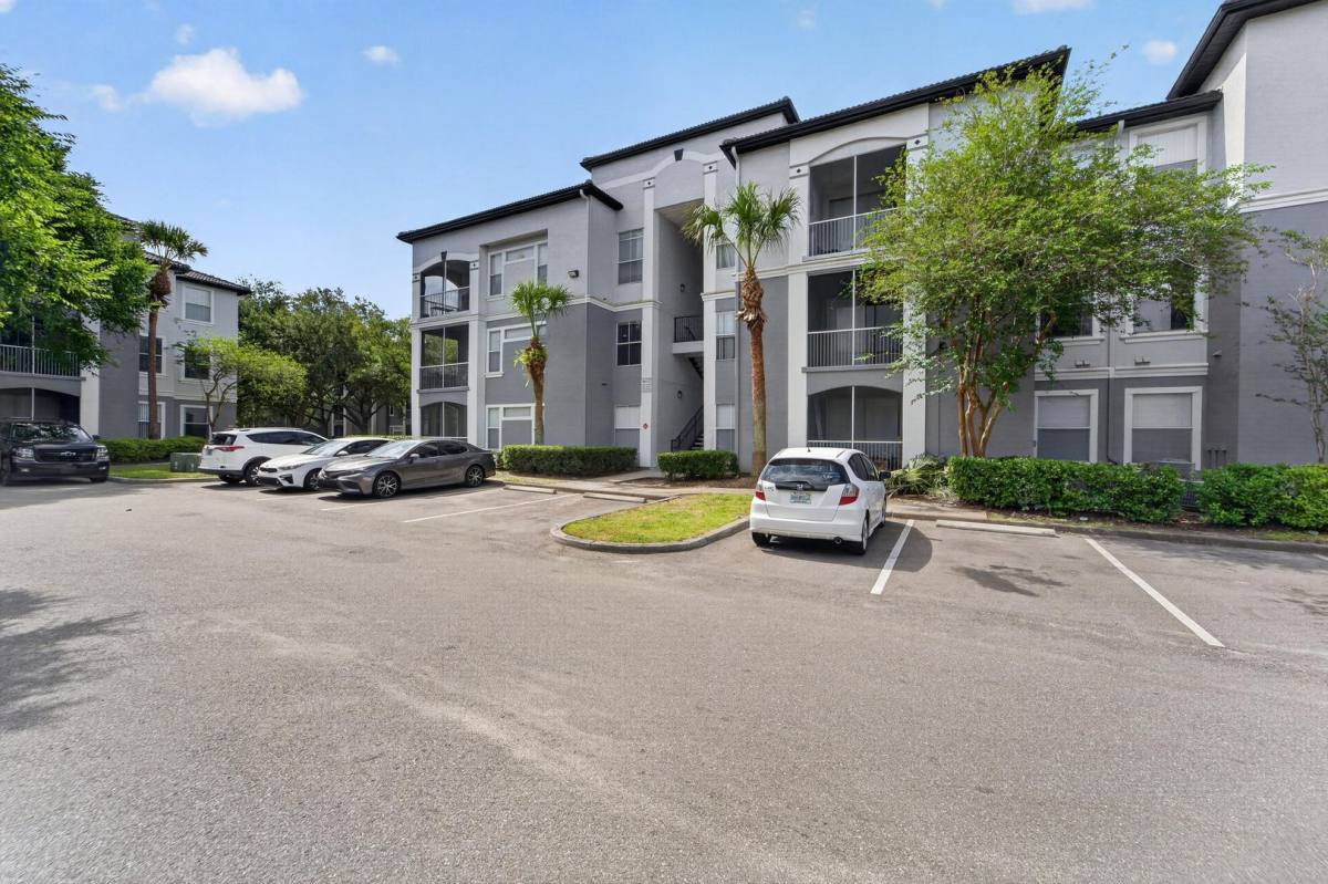 Condo for rent at 5611 Legacy Crescent, Riverview, FL 33578