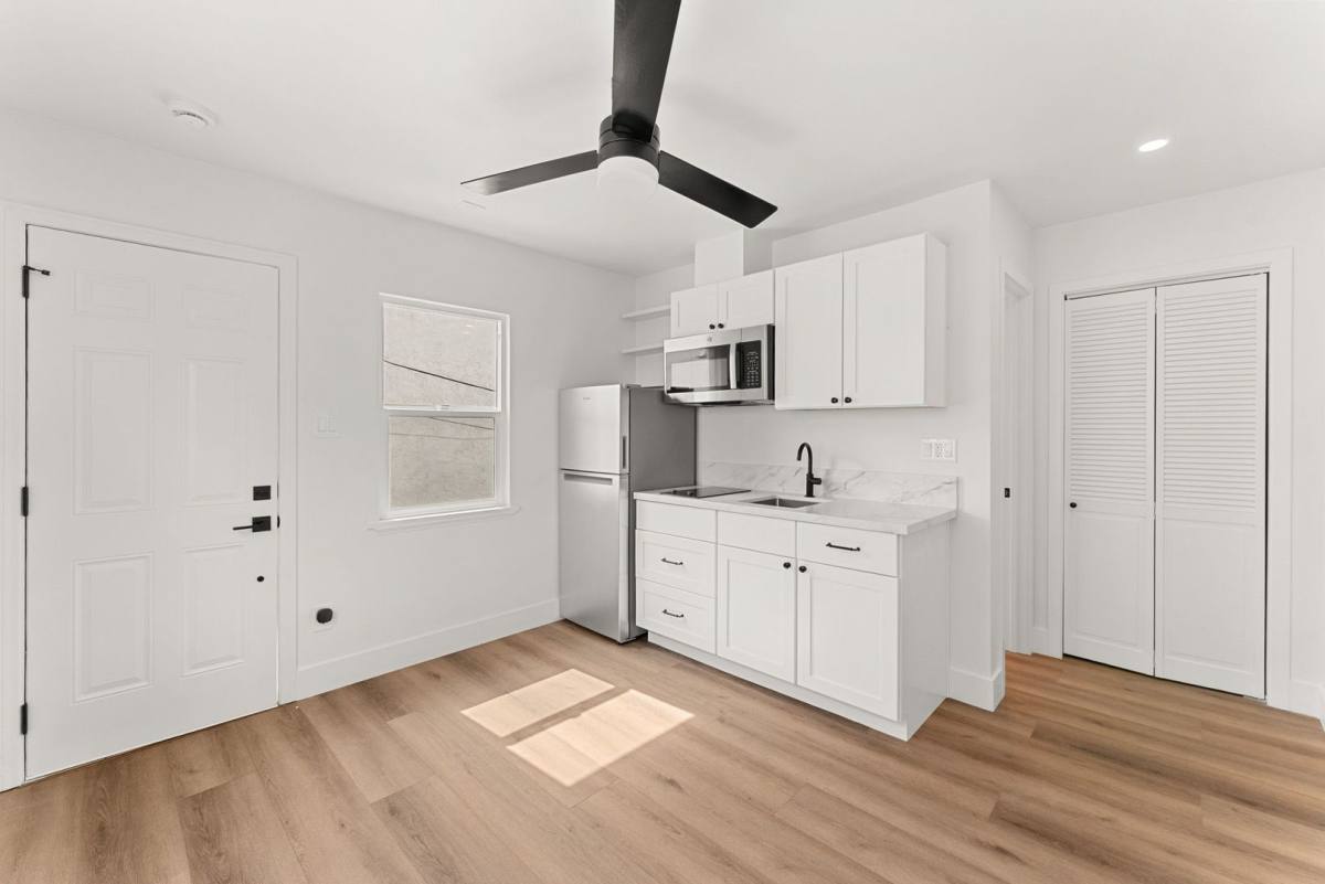 Apartment for rent at 749-7495 York Court 749-5, San Diego, CA 92109