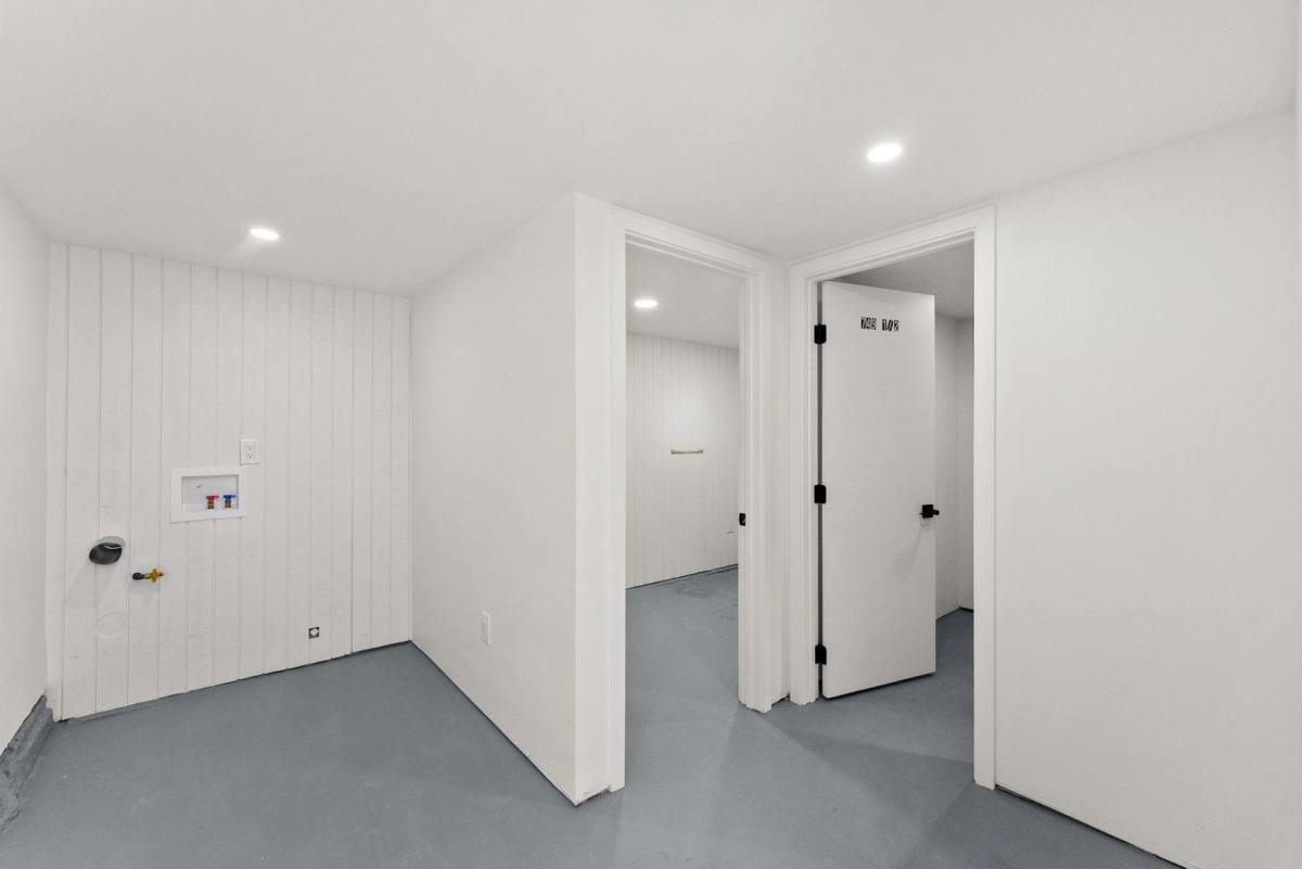 Apartment for rent at 749-7495 York Court 749-5, San Diego, CA 92109