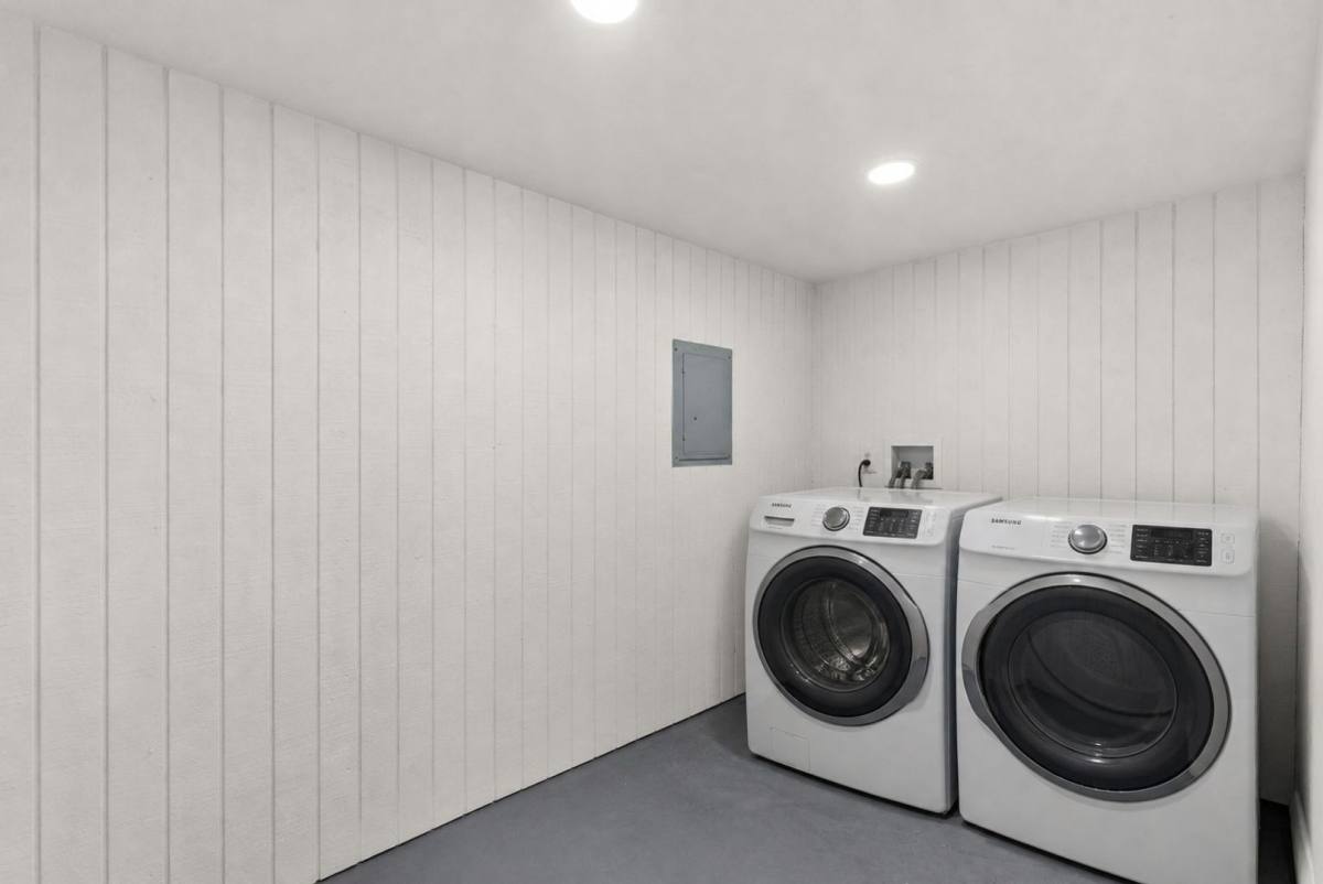 Apartment for rent at 749-7495 York Court 749-5, San Diego, CA 92109
