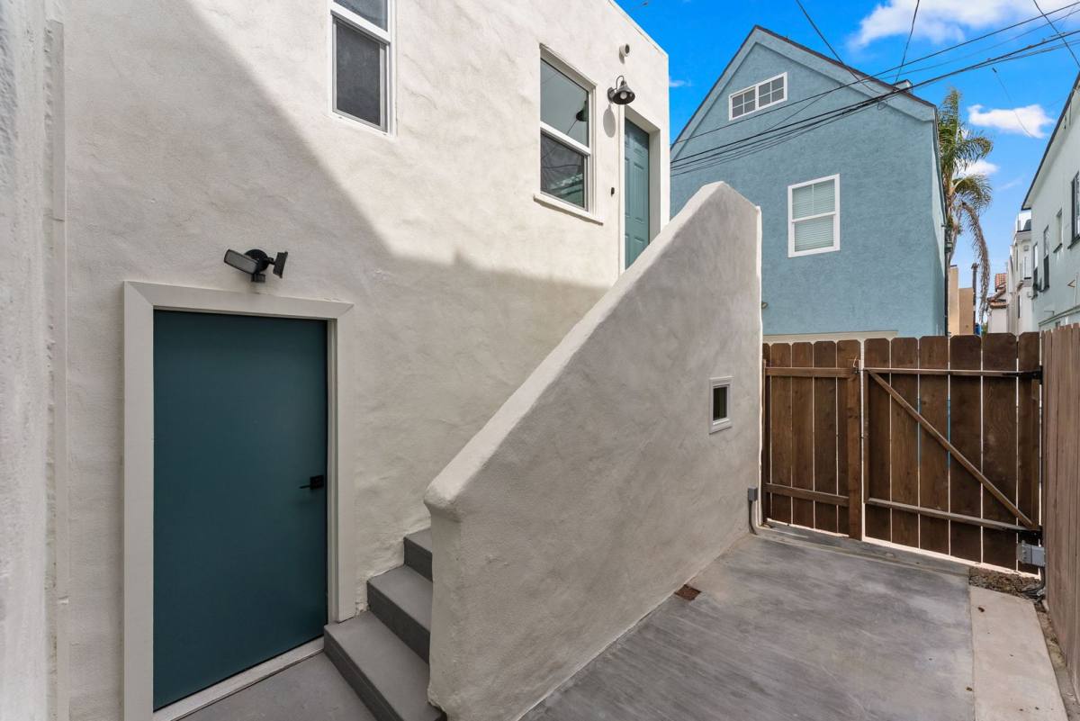 Apartment for rent at 749-7495 York Court 749-5, San Diego, CA 92109