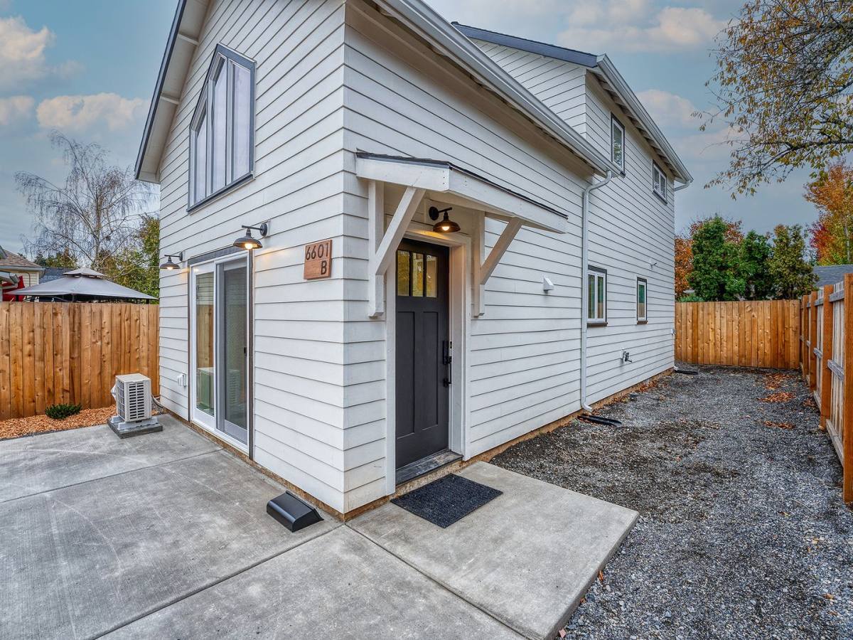 House for rent at 6601 SE 94th Ave, Portland, OR 97266