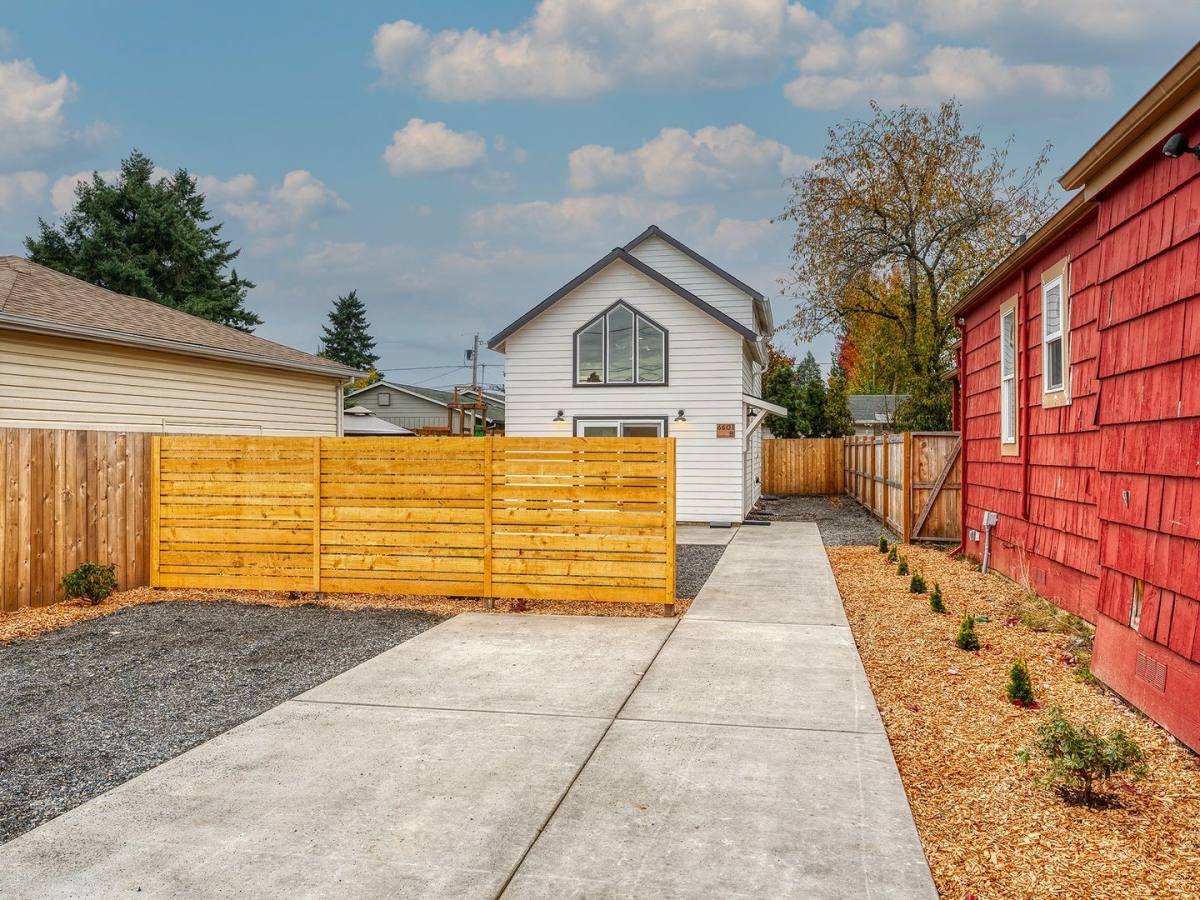 House for rent at 6601 SE 94th Ave, Portland, OR 97266
