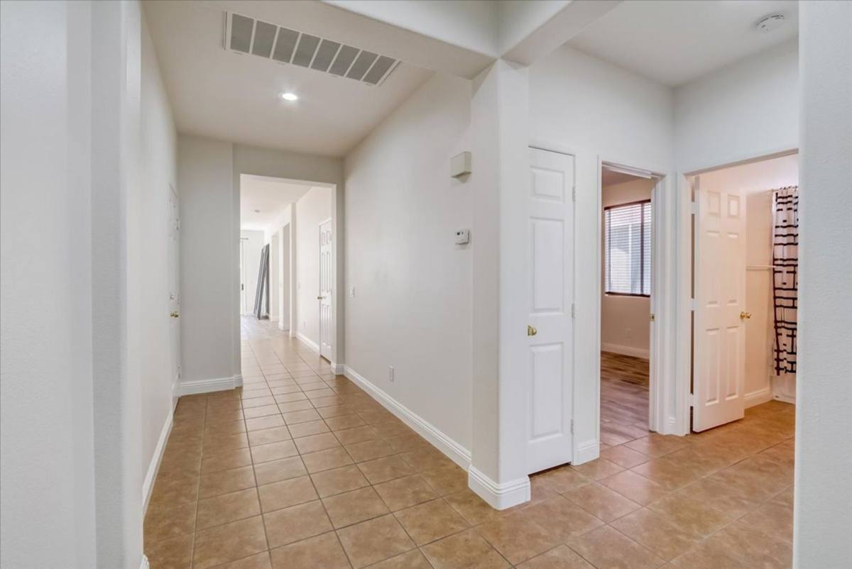 House for rent at 10948 Positano St, Las Vegas, NV 89141