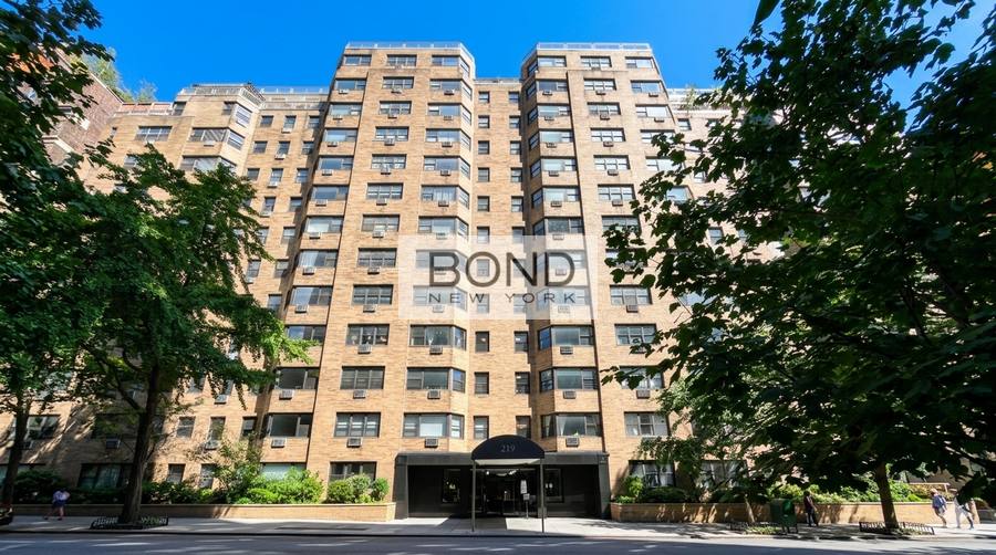 Apartment for rent at 219 E 69th St #K, New York, NY 10021