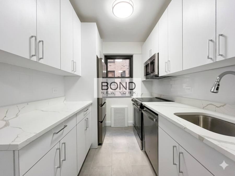 Apartment for rent at 219 E 69th St #K, New York, NY 10021