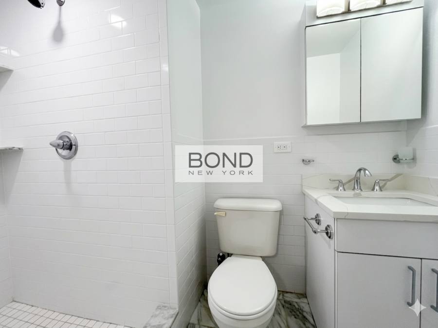 Apartment for rent at 219 E 69th St #K, New York, NY 10021