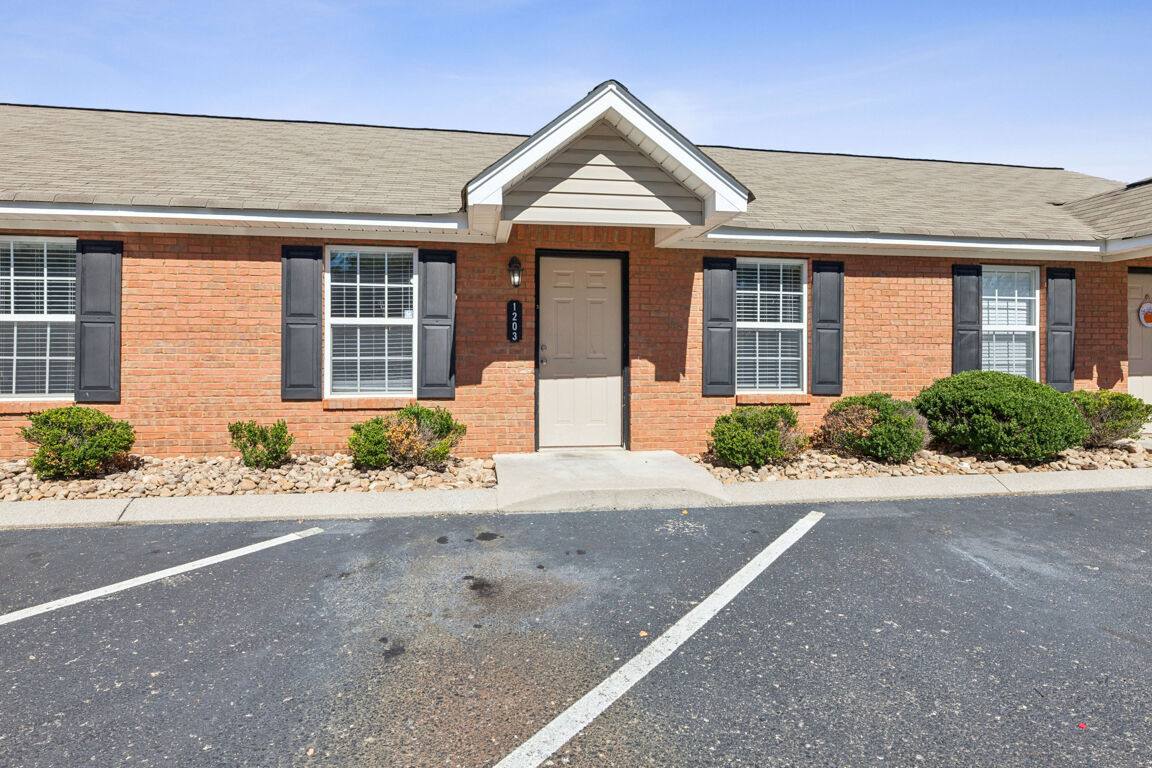 Apartment for rent at Home Place, 913 State Line Rd, Chattanooga, TN 37412