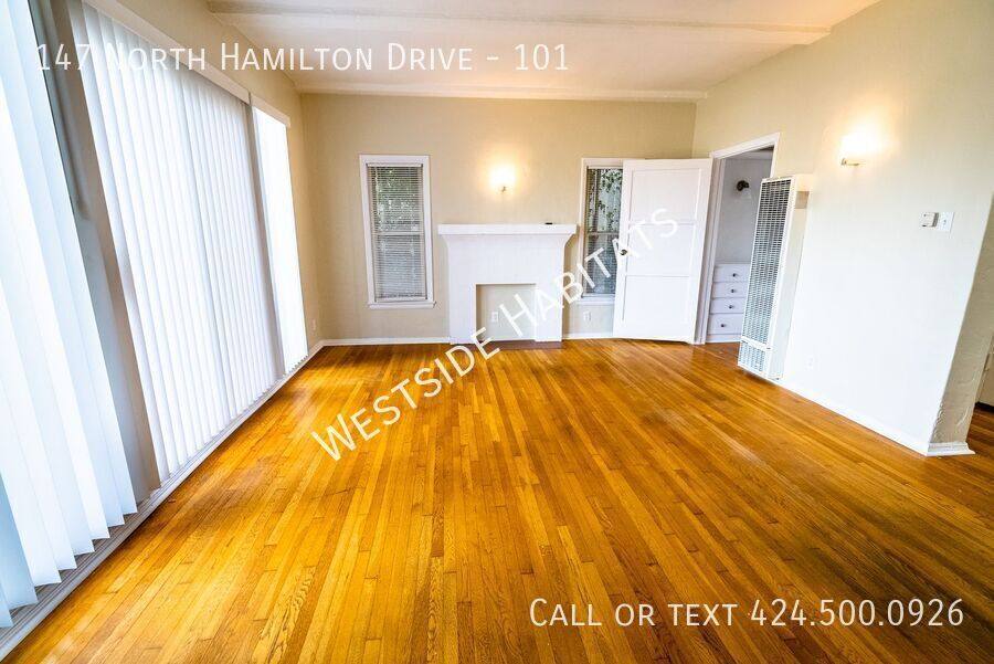 Apartment for rent at 147 N Hamilton Dr #101, Beverly Hills, CA 90211