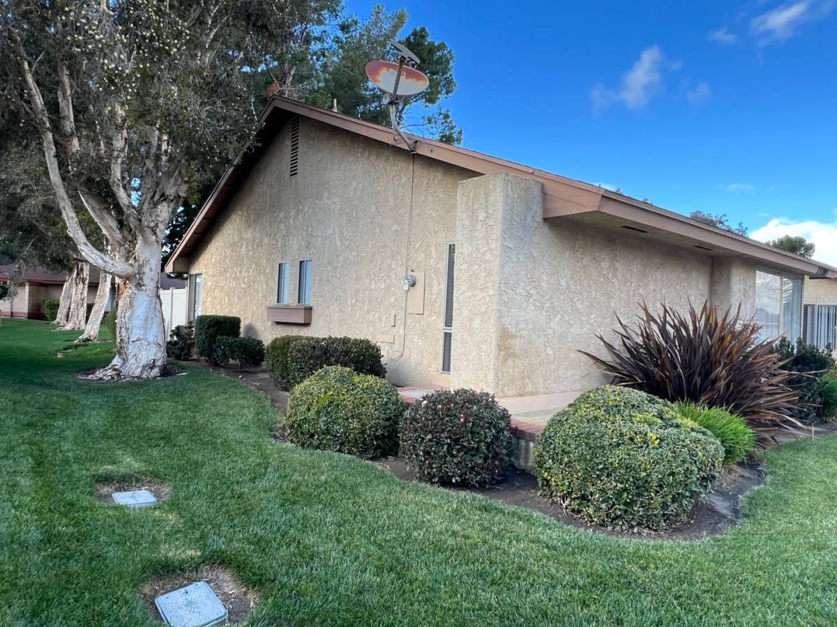 House for rent at 23205 Village, Camarillo, CA 93012