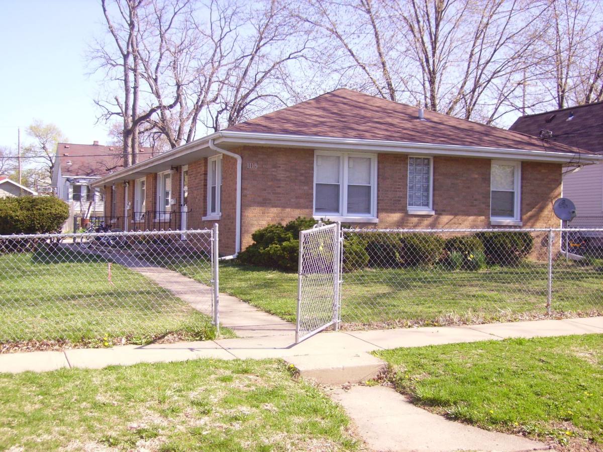 Apartment for rent at 1111-1115 E Hazard Ave, Peoria Heights, IL 61616