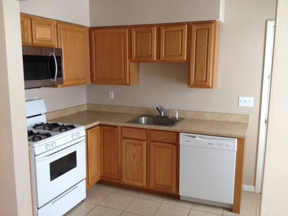 Apartment for rent at 1111-1115 E Hazard Ave, Peoria Heights, IL 61616