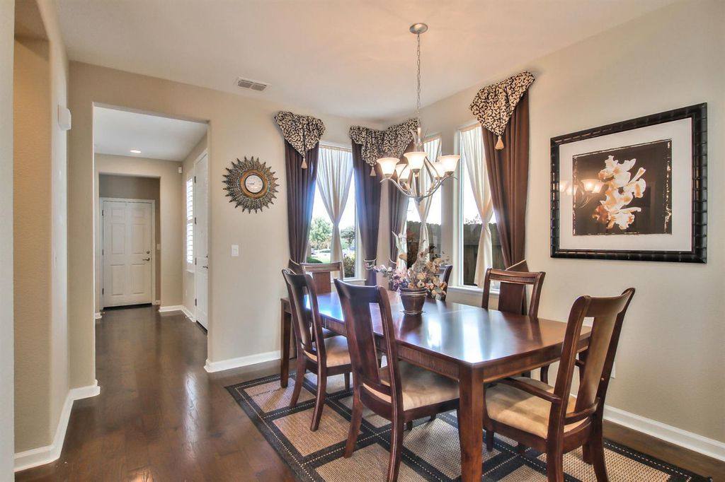 House for rent at 1796 Mammoth Way, Sacramento, CA 95834