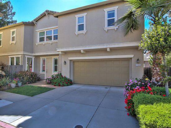 House for rent at 1796 Mammoth Way, Sacramento, CA 95834