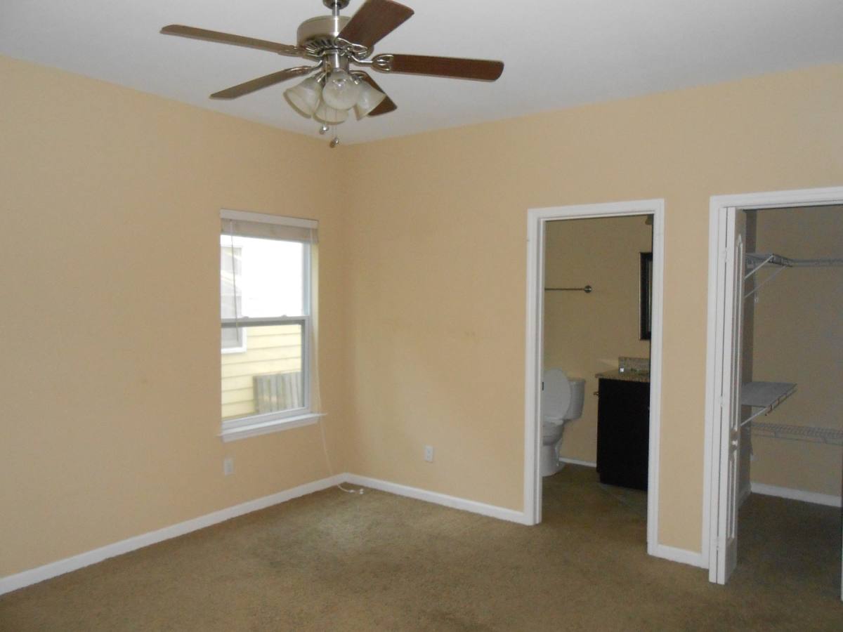 Apartment for rent at 1315 N Duval St, Tallahassee, FL 32303