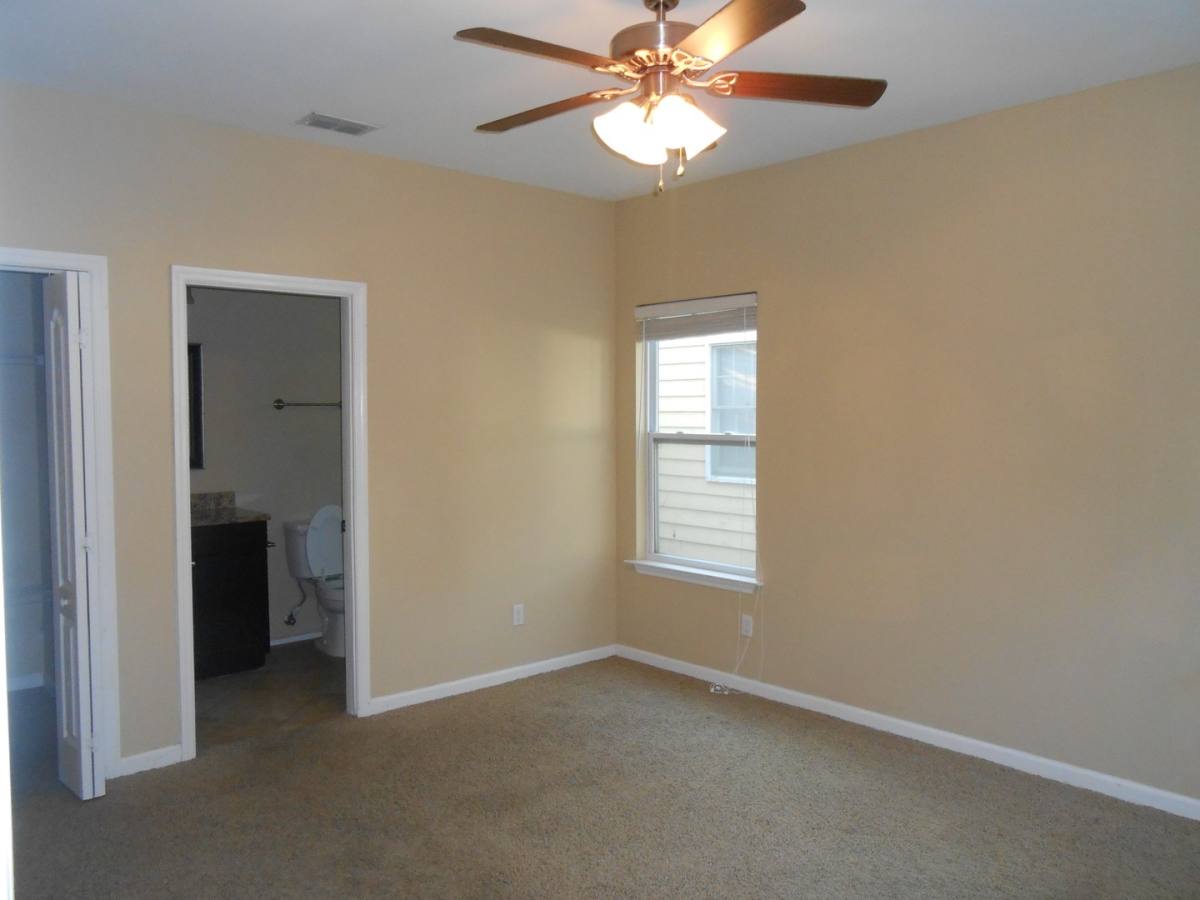 Apartment for rent at 1315 N Duval St, Tallahassee, FL 32303