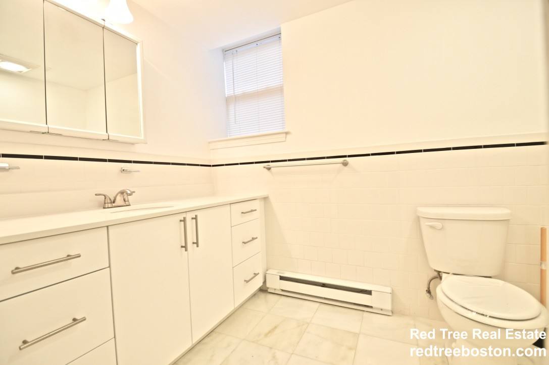 Apartment for rent at 457 Centre St #106, Newton, MA 02458