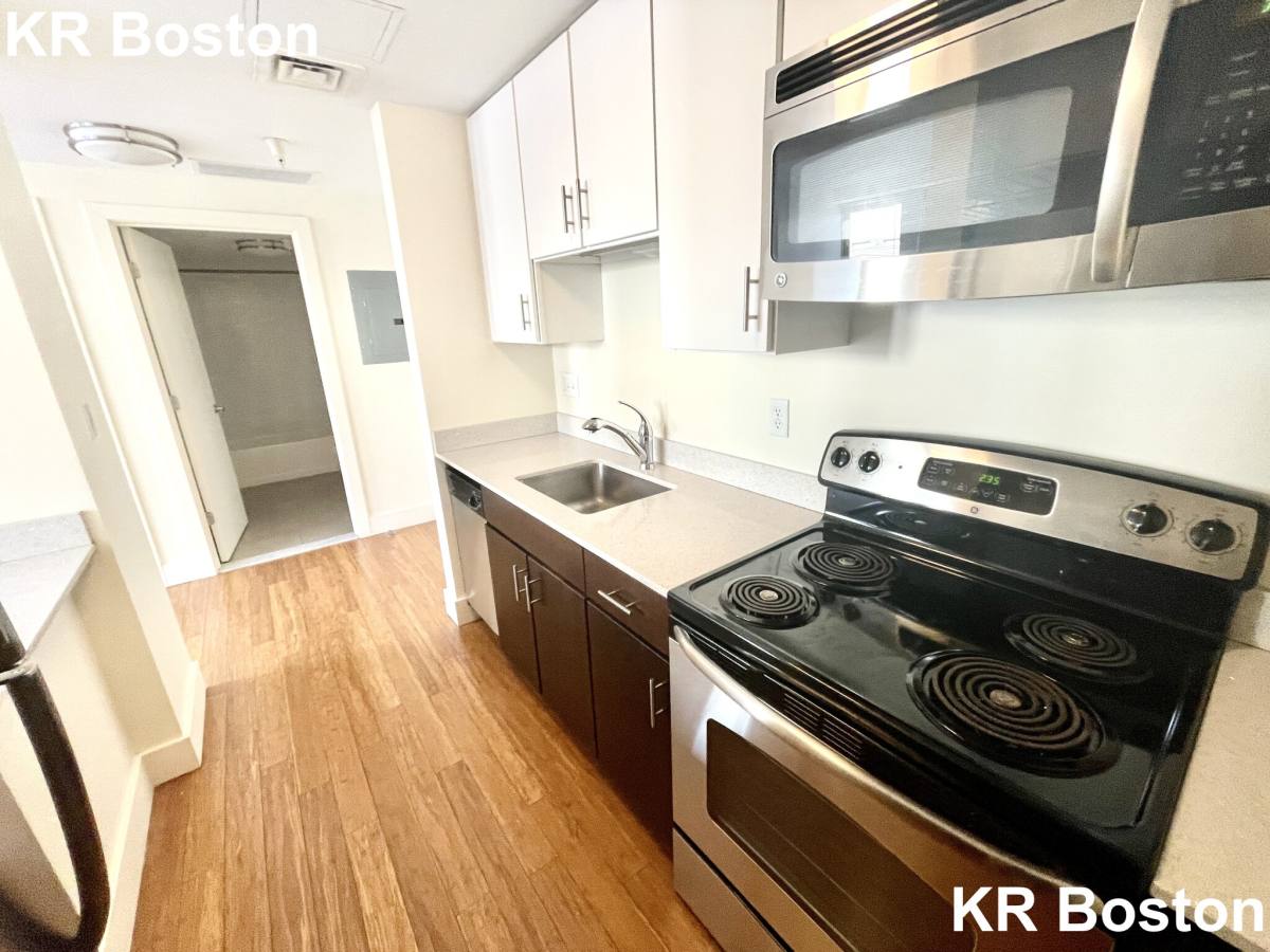 Apartment for rent at 8 Winter St, Boston, MA 02108