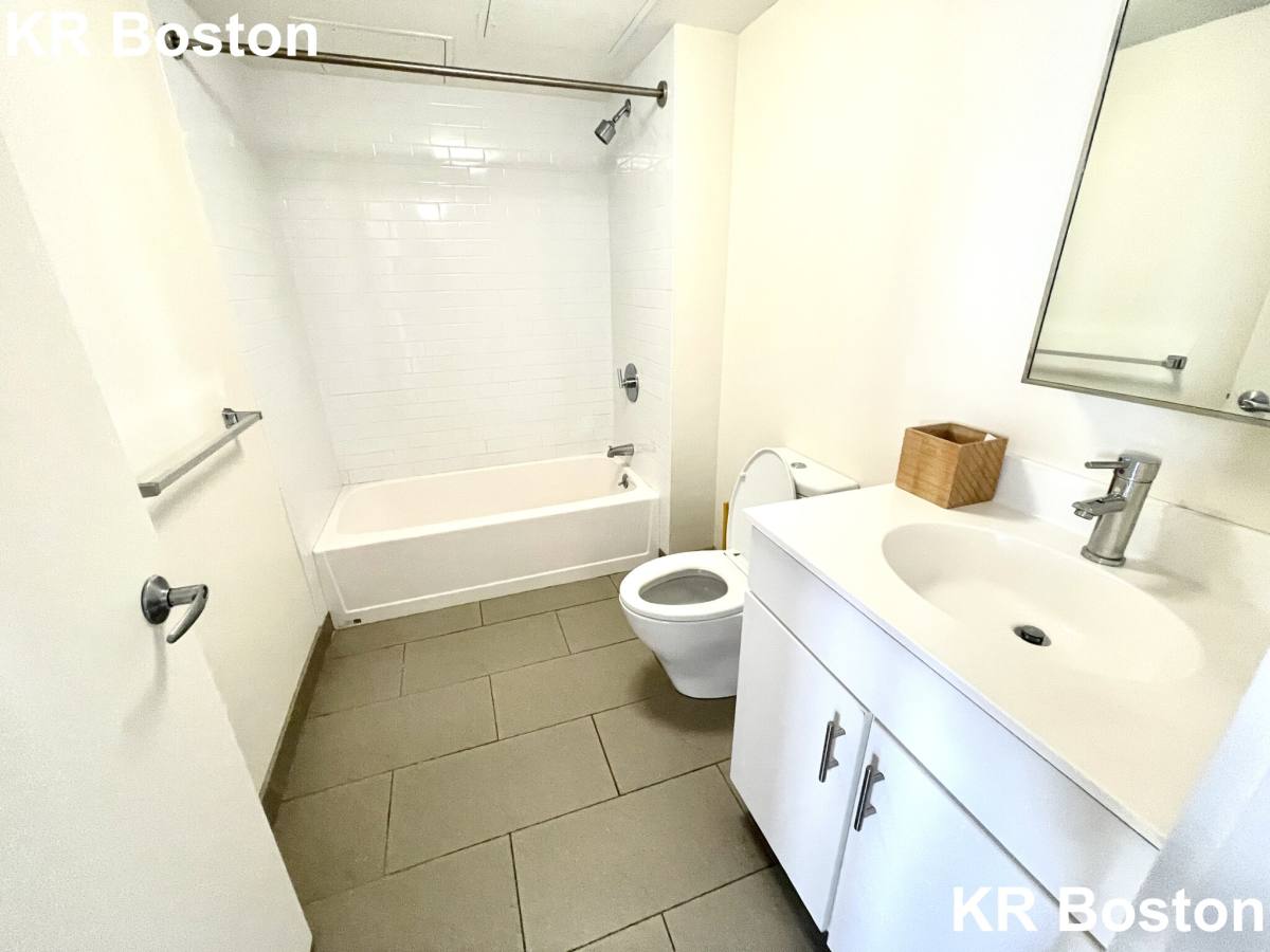 Apartment for rent at 8 Winter St, Boston, MA 02108
