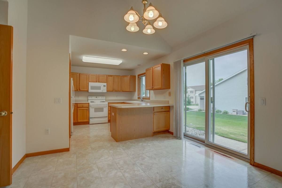 Apartment for rent at 865-867 Harper Dr, Verona, WI 53593