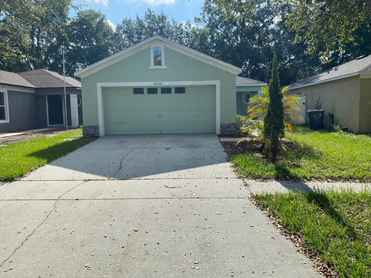 House for rent at 8530 Quarter Horse Dr, Riverview, FL 33579