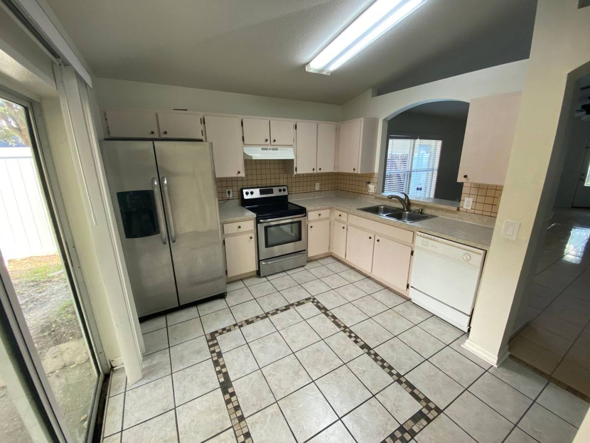 House for rent at 8530 Quarter Horse Dr, Riverview, FL 33579