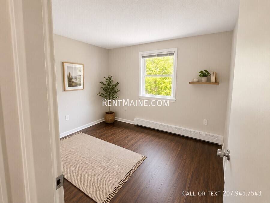 Apartment for rent at 381-385 Pine St #2, Bangor, ME 04401
