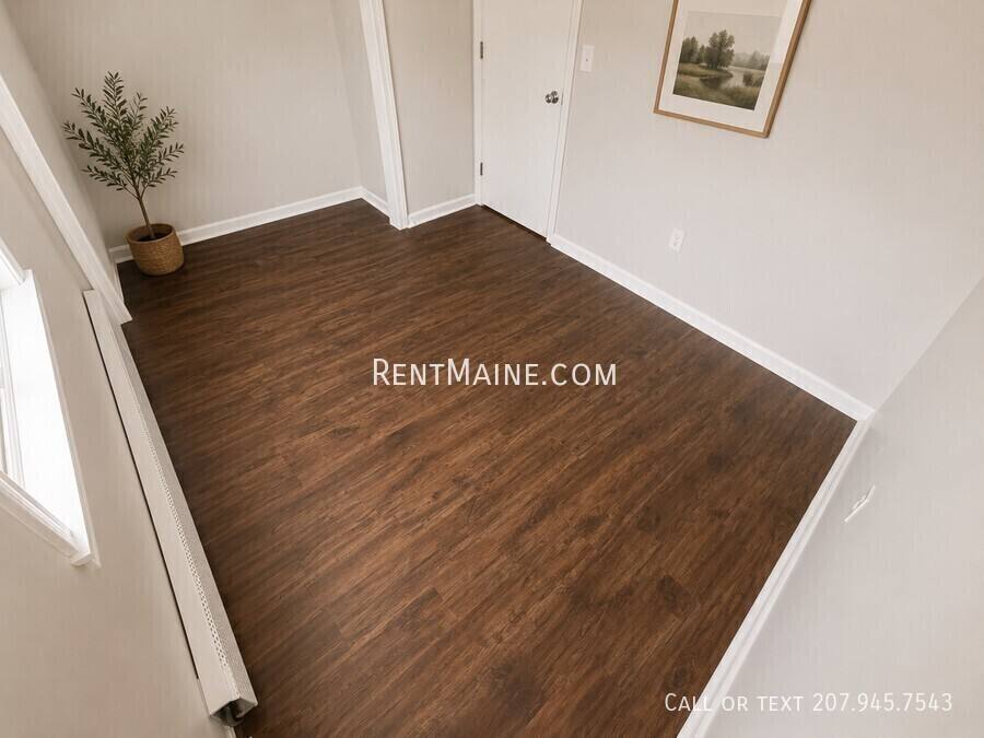Apartment for rent at 381-385 Pine St #2, Bangor, ME 04401