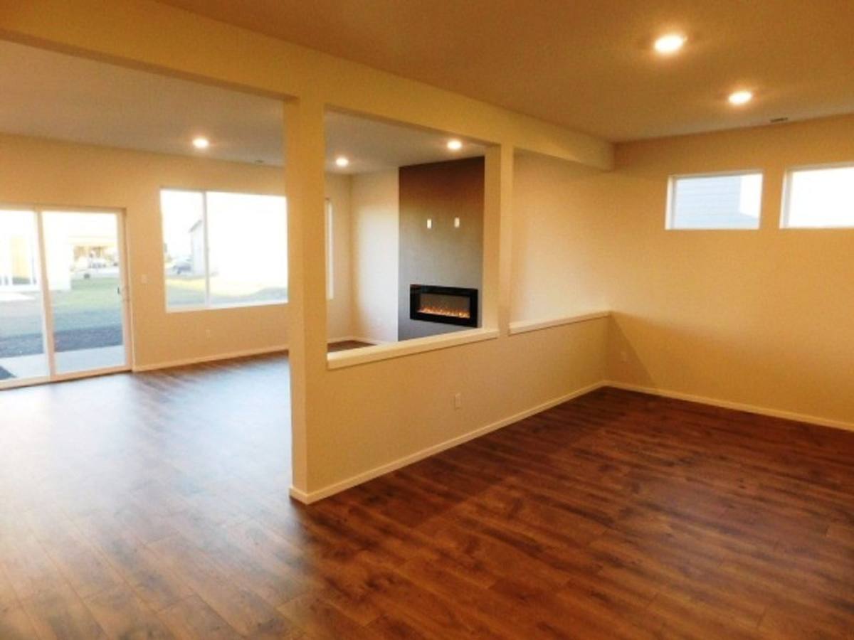 House for rent at 4707 Astronaut Ave NE, Salem, OR 97305