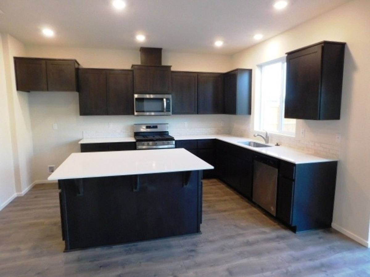 House for rent at 4707 Astronaut Ave NE, Salem, OR 97305
