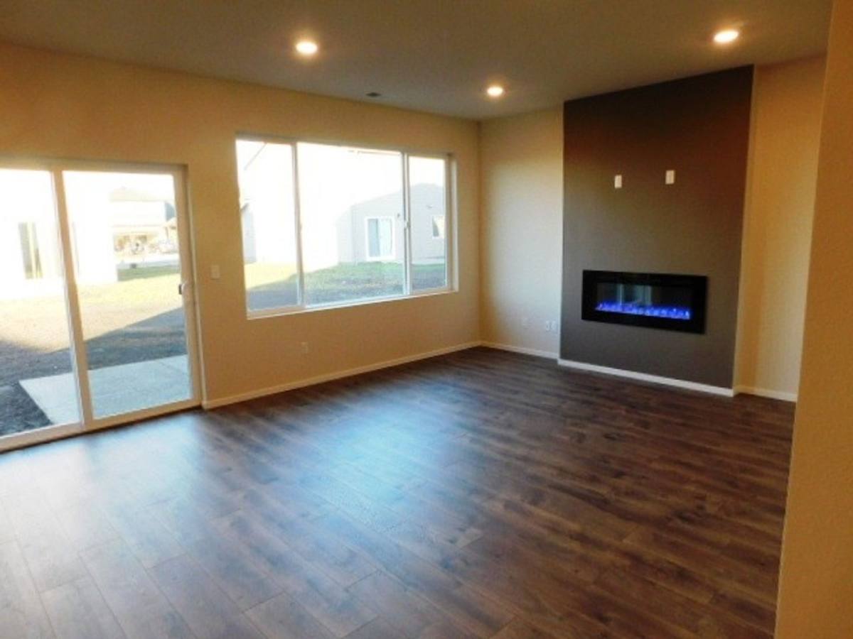 House for rent at 4707 Astronaut Ave NE, Salem, OR 97305