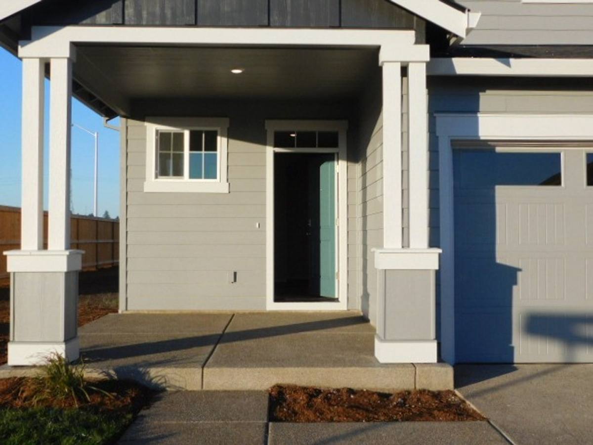 House for rent at 4707 Astronaut Ave NE, Salem, OR 97305