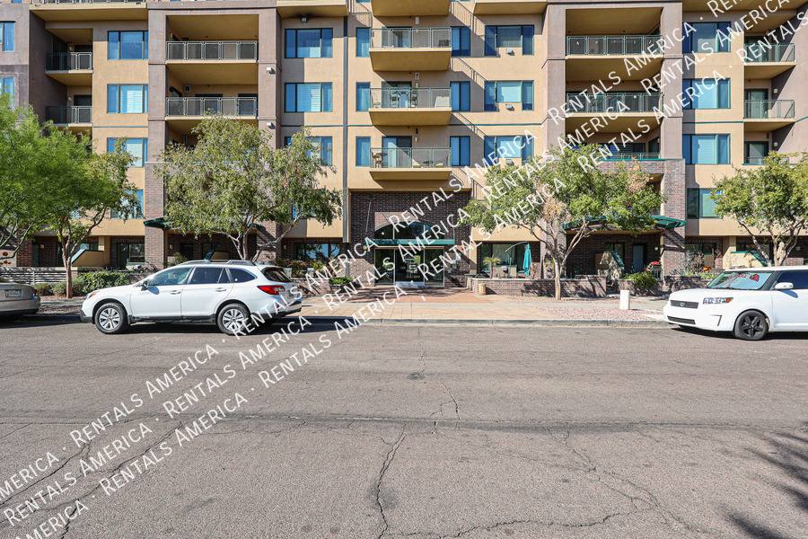 Apartment for rent at 16 W Encanto Blvd #605, Phoenix, AZ 85003