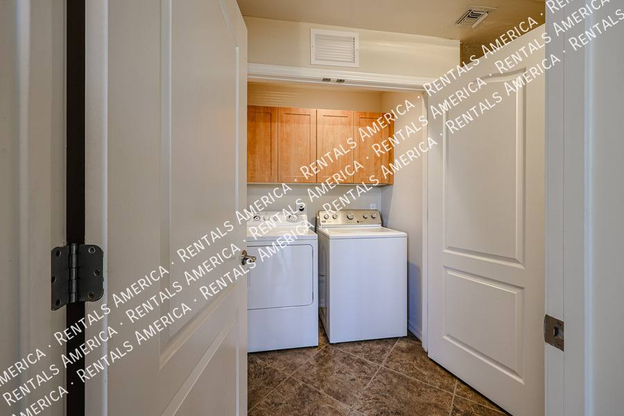 Apartment for rent at 16 W Encanto Blvd #605, Phoenix, AZ 85003