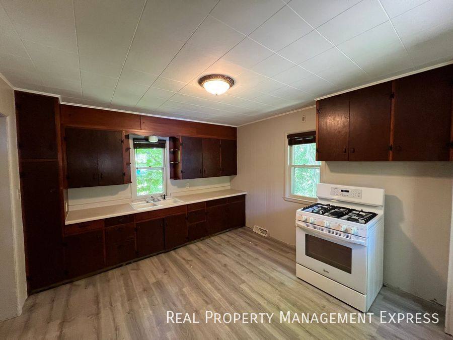 House for rent at 925 N Blauvelt Ave, Sioux Falls, SD 57103