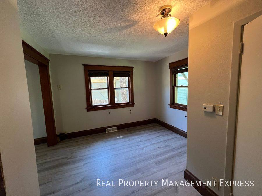 House for rent at 925 N Blauvelt Ave, Sioux Falls, SD 57103