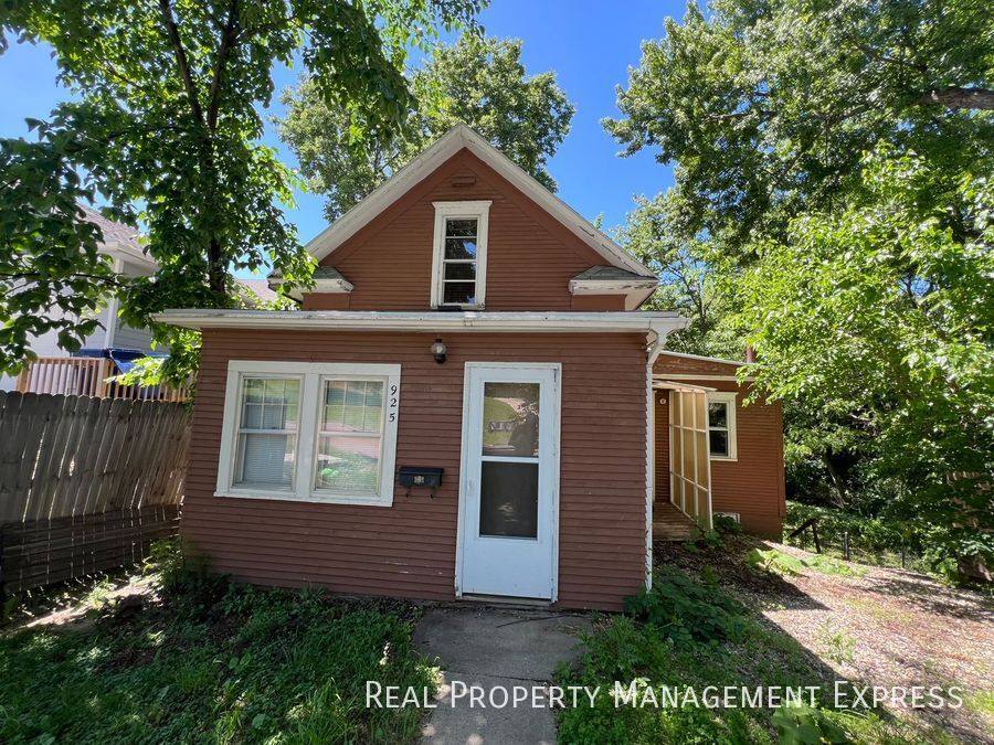 House for rent at 925 N Blauvelt Ave, Sioux Falls, SD 57103