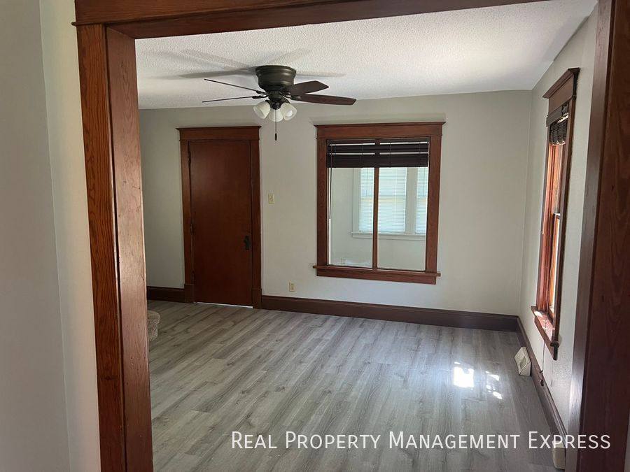 House for rent at 925 N Blauvelt Ave, Sioux Falls, SD 57103