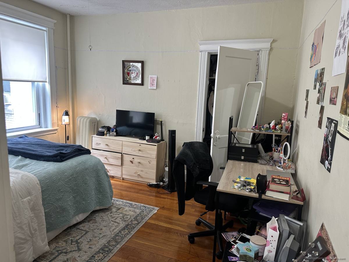 Apartment for rent at 91 Gordon St #8, Brighton, MA 02135