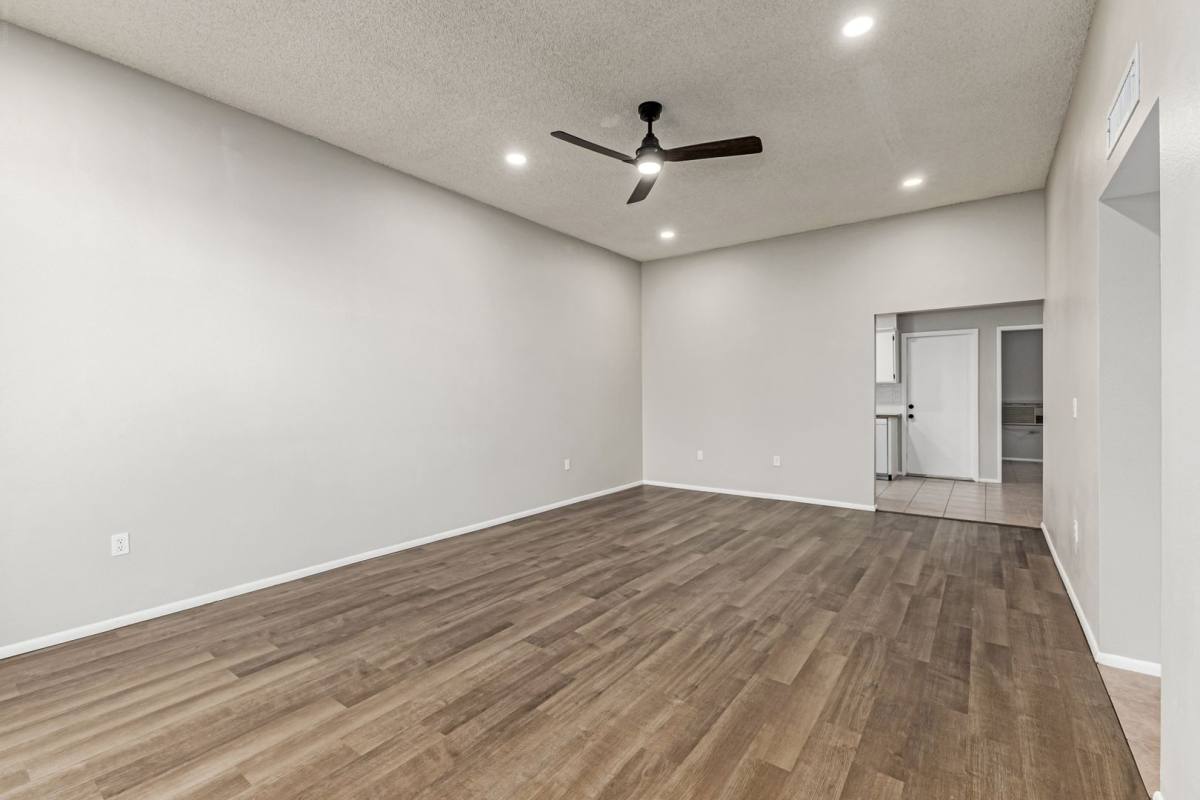 Condo for rent at 13066 N 100th Dr, Sun City, AZ 85351