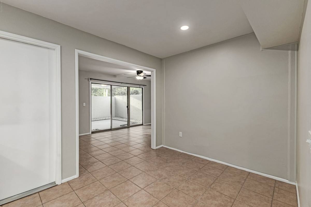 Condo for rent at 13066 N 100th Dr, Sun City, AZ 85351