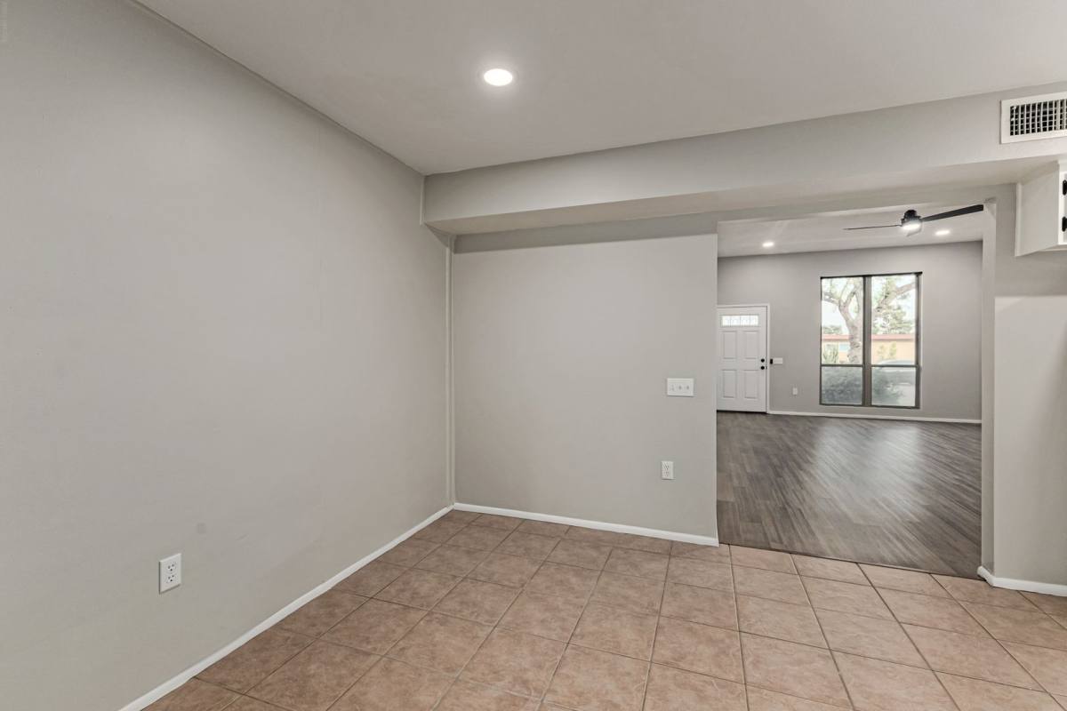 Condo for rent at 13066 N 100th Dr, Sun City, AZ 85351