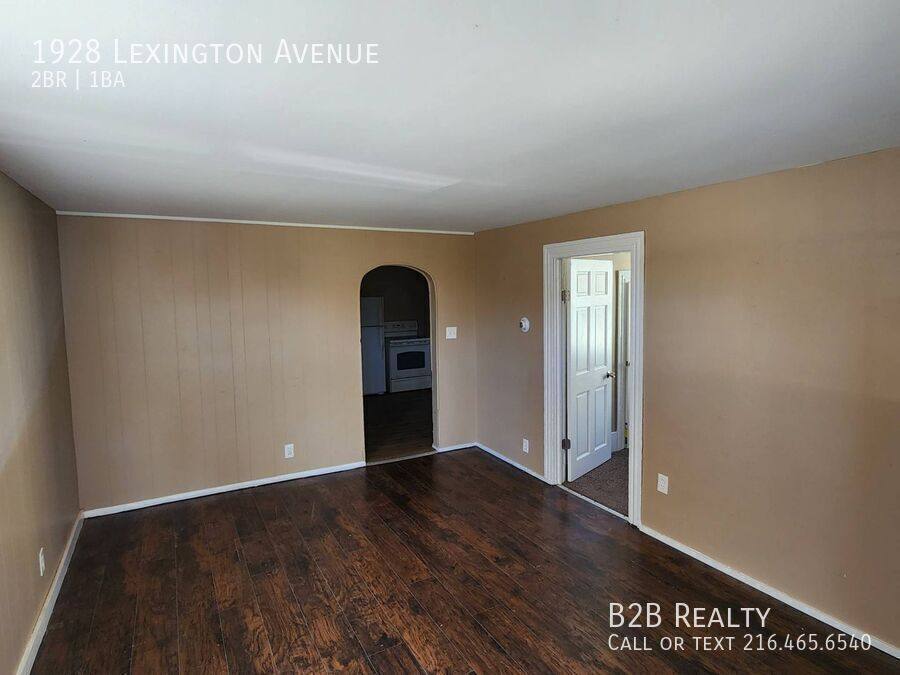 Apartment for rent at 1928 Lexington Ave #1, Lorain, OH 44052