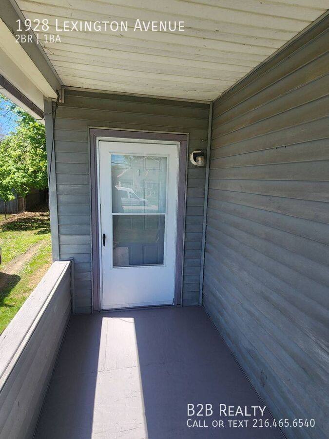 Apartment for rent at 1928 Lexington Ave #1, Lorain, OH 44052