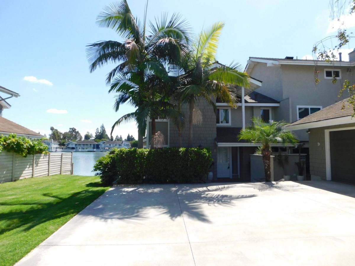 House for rent at 7 Lakeview, Irvine, CA 92604
