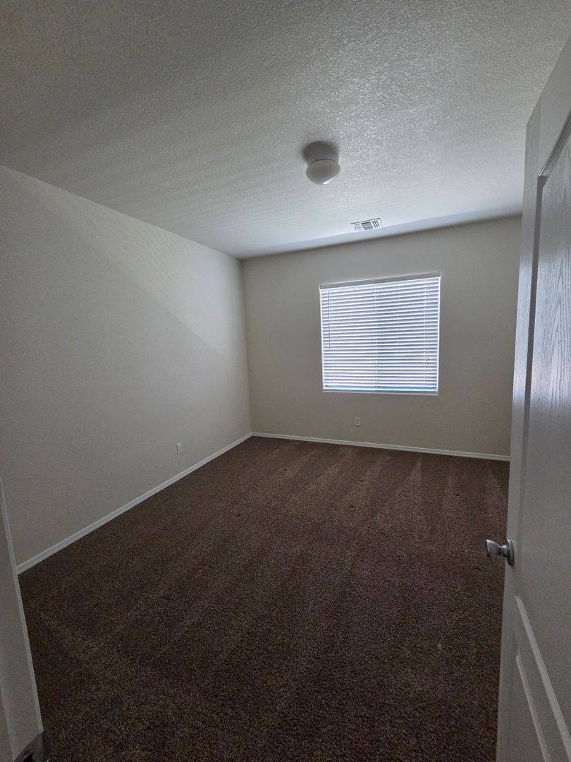 House for rent at 10915 Topacio St NW, Albuquerque, NM 87114