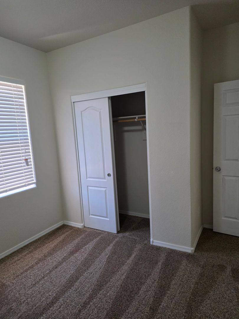 House for rent at 10915 Topacio St NW, Albuquerque, NM 87114